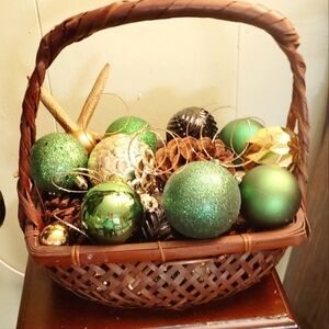 Saint Patrick's Day Handcrafted Basket Table Decor
